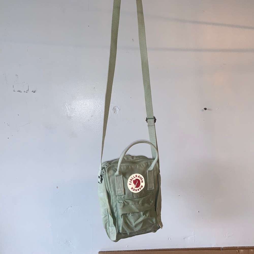 Fjallraven kanken sling used